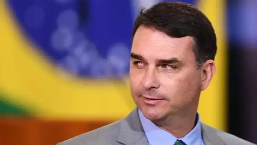 Acusador de vice de Flávio muda versão e nega armação