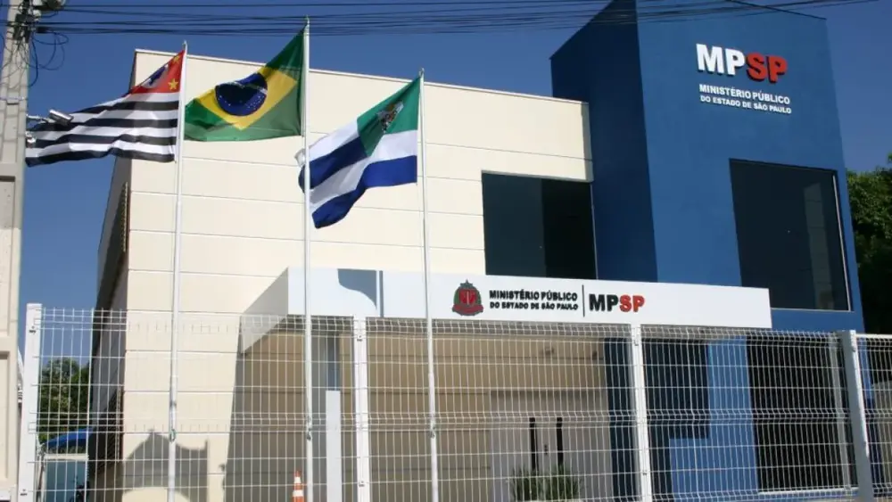 Auditor fiscal suspeito de propina pede Justiça gratuita