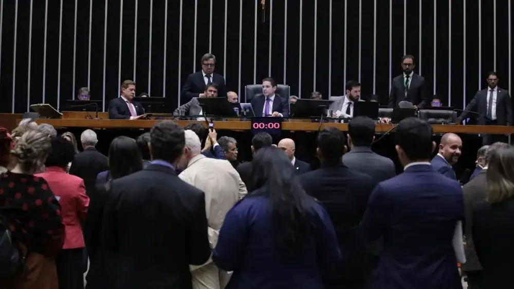 Big techs usam PL das Fake News como escudo contra regulação