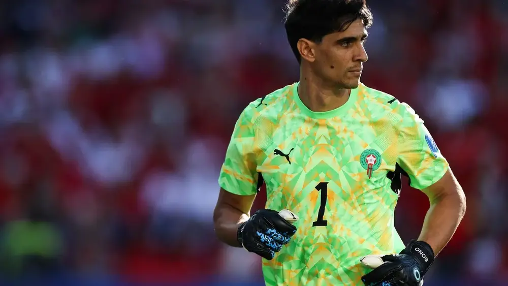 Bono recusou Canadá e enfrenta país natal pela 2ª vez na Copa