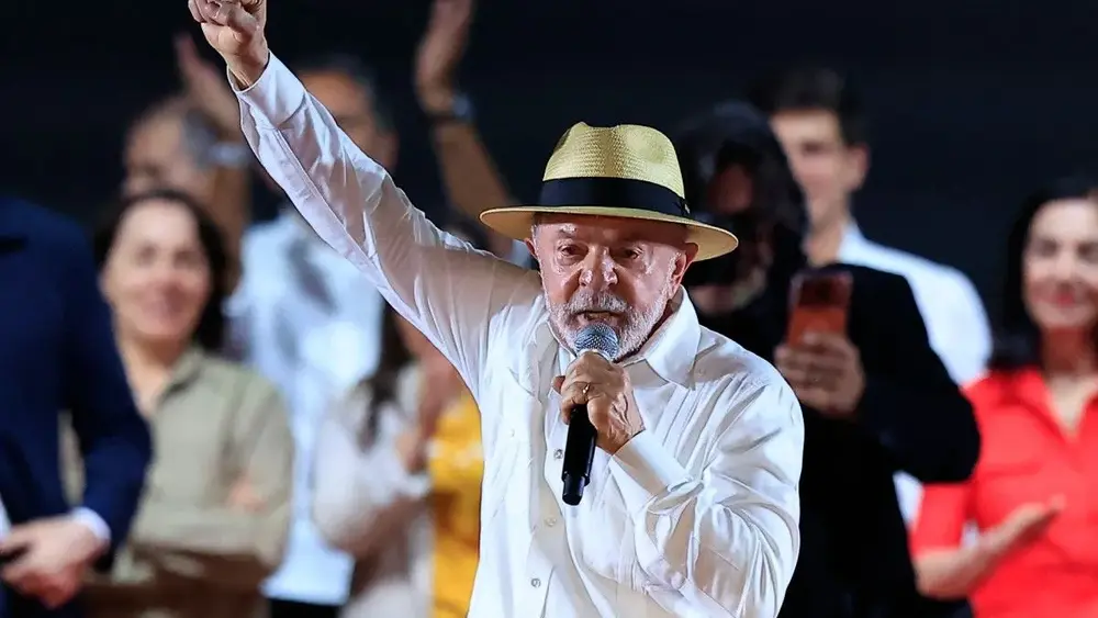 Lula sanciona lei que endurece penas para crimes sexuais com IA contra crianças