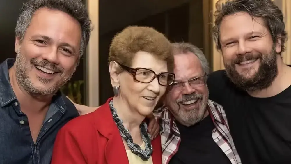 Morre Dalton Mello, pai dos atores Selton e Danton, aos 84