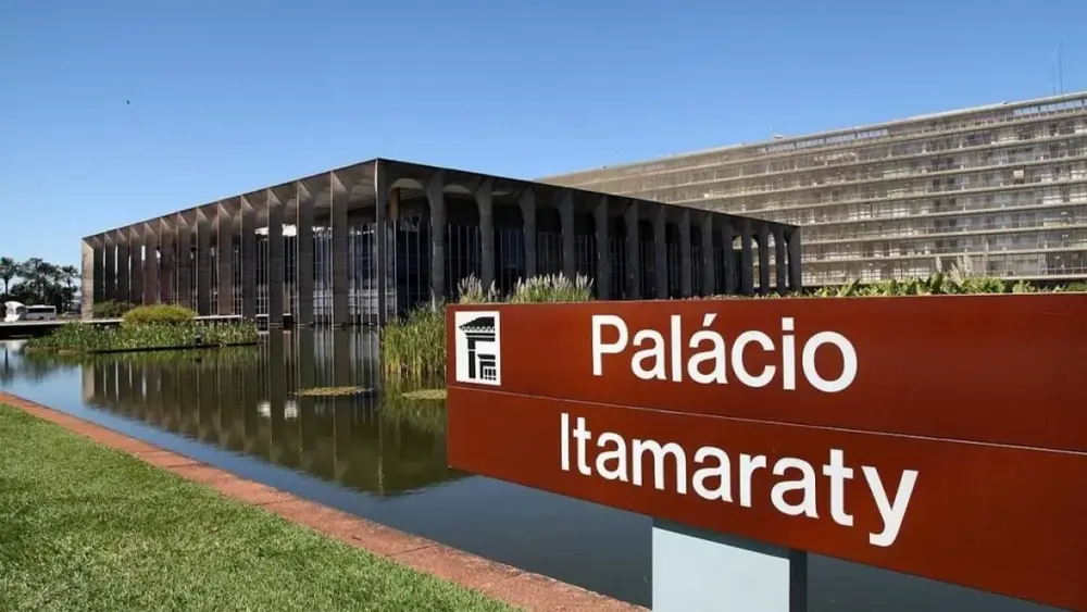 Pedidos de certidão brasileira nos EUA disparam 271%