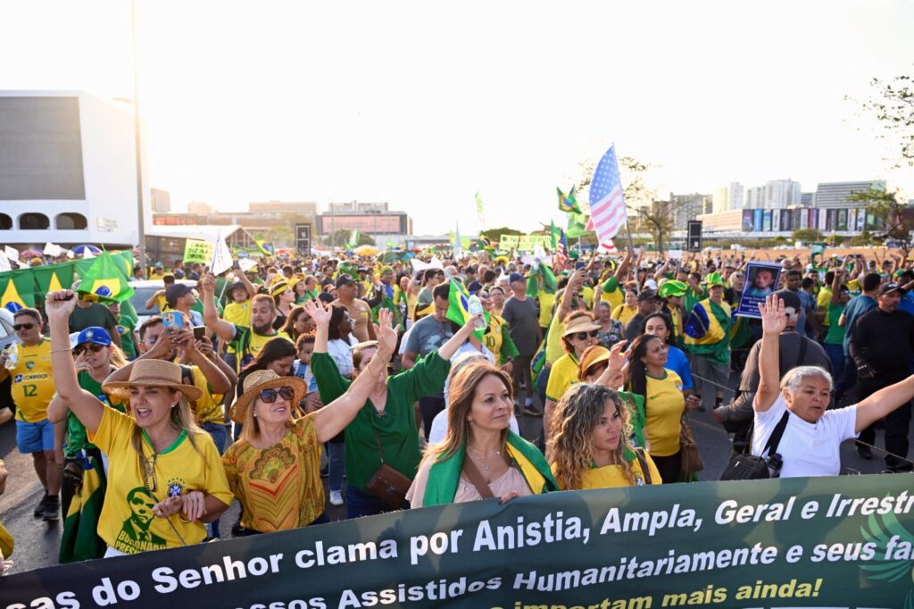 Presos do 8/1 esperam PL da dosimetria para reduzir penas