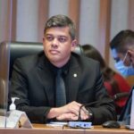 Protetores Mirins: projeto forma crianças contra maus-tratos