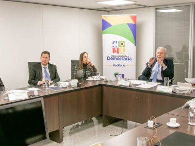 AGU aprova guia sobre uso de IA nas eleições