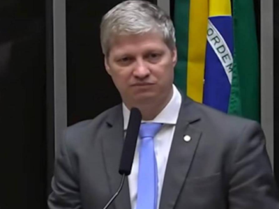 Deputado do Novo denuncia general por intimidação e pede processo
