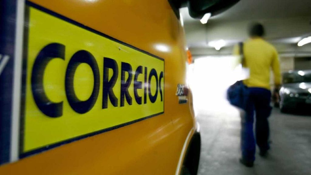 Durigan prevê R$ 10 bi de prejuízo nos Correios