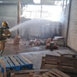 Incêndio em galpão de Ceilândia é controlado; sem vítimas