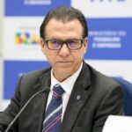 Marinho pede fim da escala 6x1 e regulamentação de apps