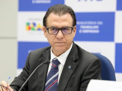 Marinho pede fim da escala 6x1 e regulamentação de apps