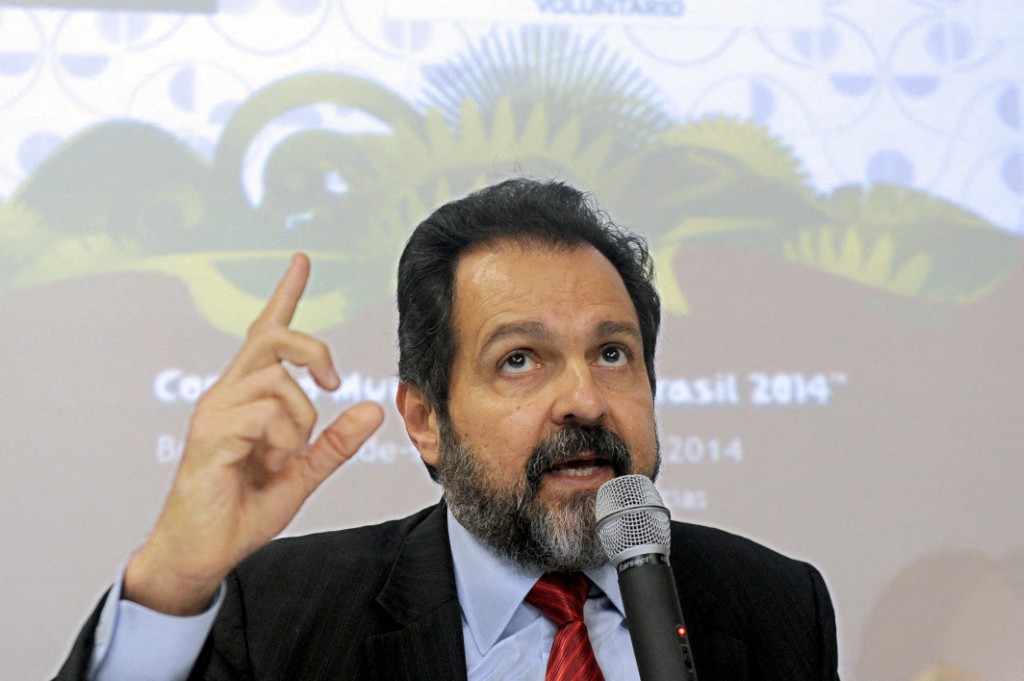 PT brasiliense fecha chapa e Agnelo concorre a deputado federal
