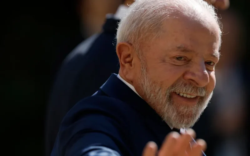 Lula vai à cúpula do G7 na França para reuniões bilaterais